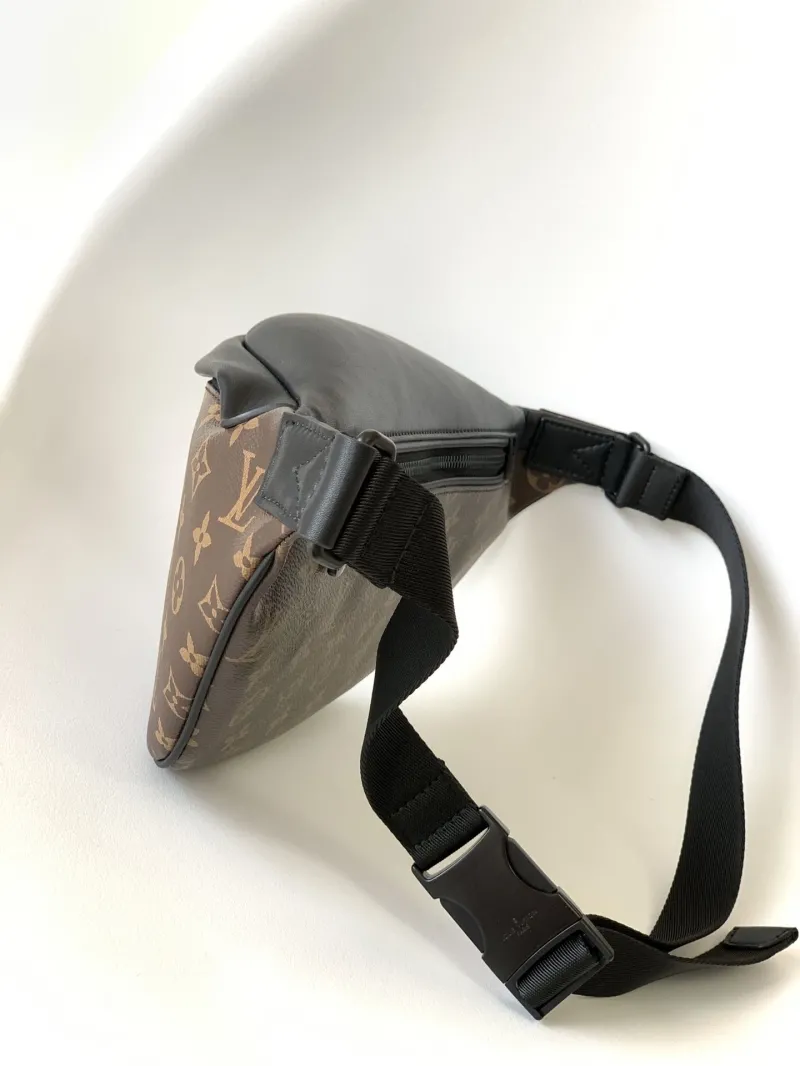 Alternative view of LV Waist & Chest Packs-73