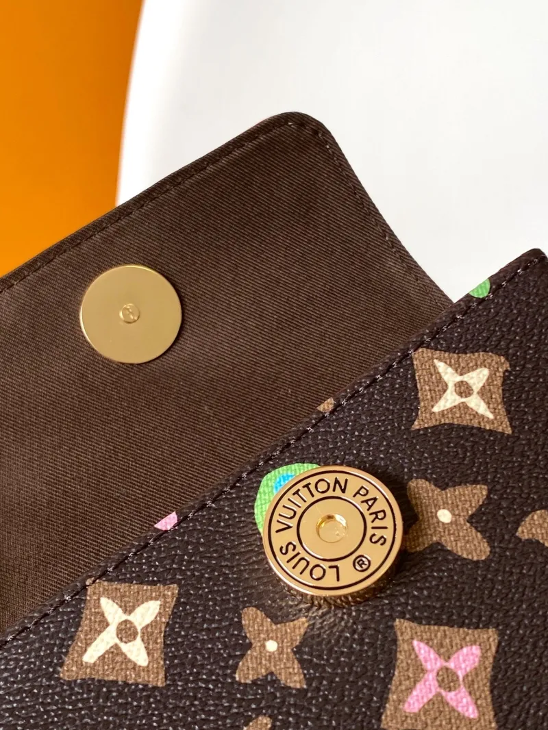 LV Waist & Chest Packs-78 - Image 6