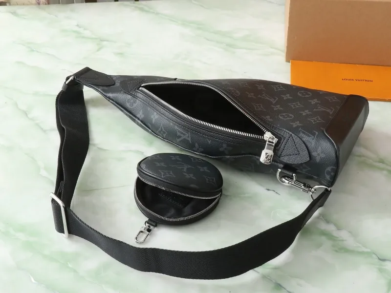 Alternative view of LV Waist & Chest Packs-82
