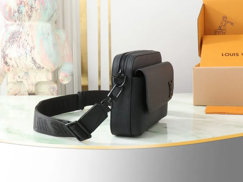 LV Waist & Chest Packs-83 - Image 4