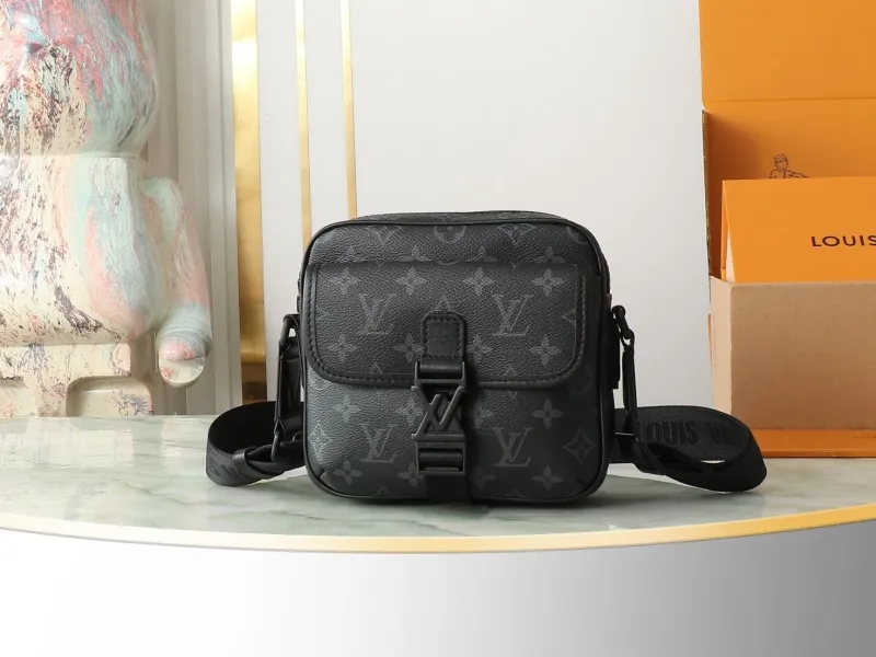 LV Waist & Chest Packs-87