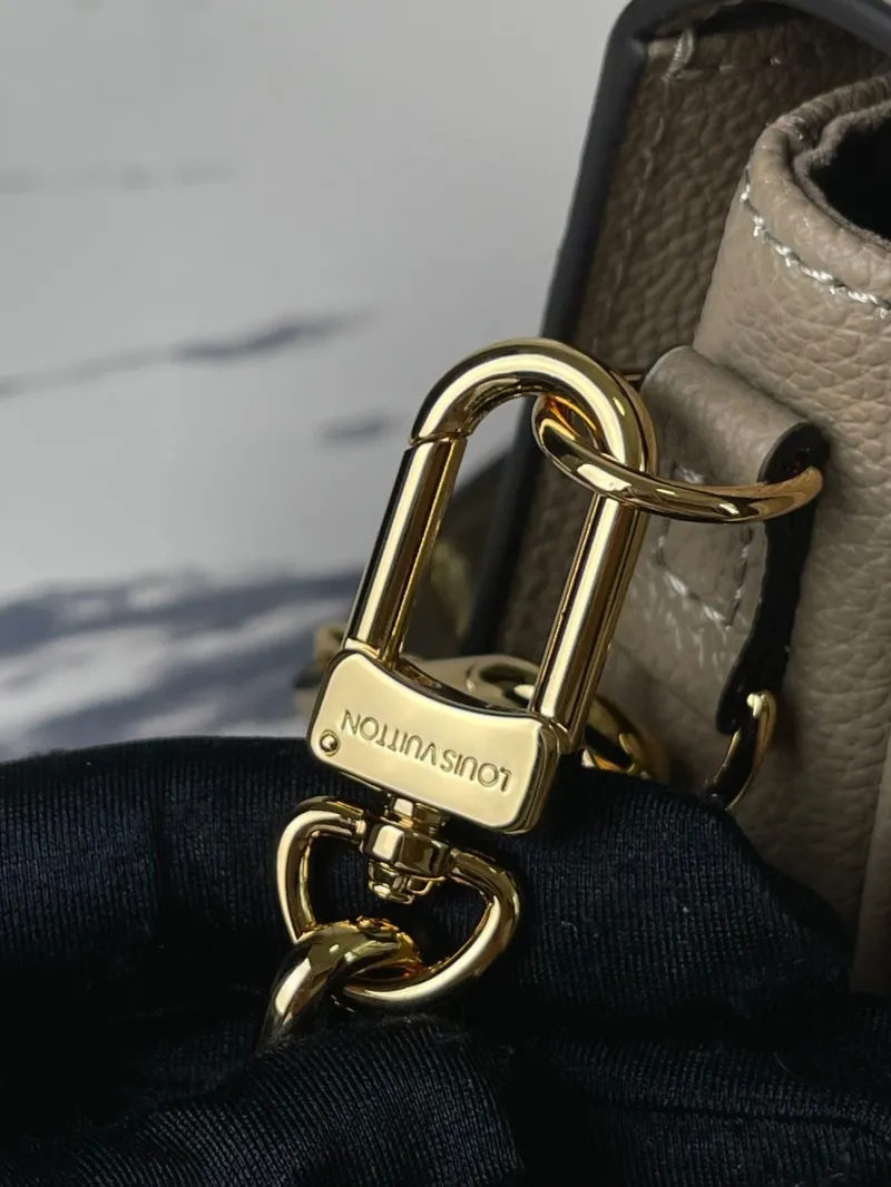 LV Waist & Chest Packs-93 - Image 6