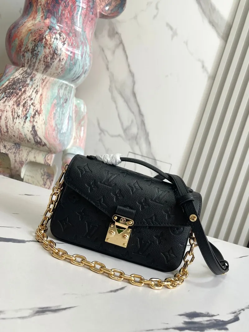 Alternative view of LV Waist & Chest Packs-95