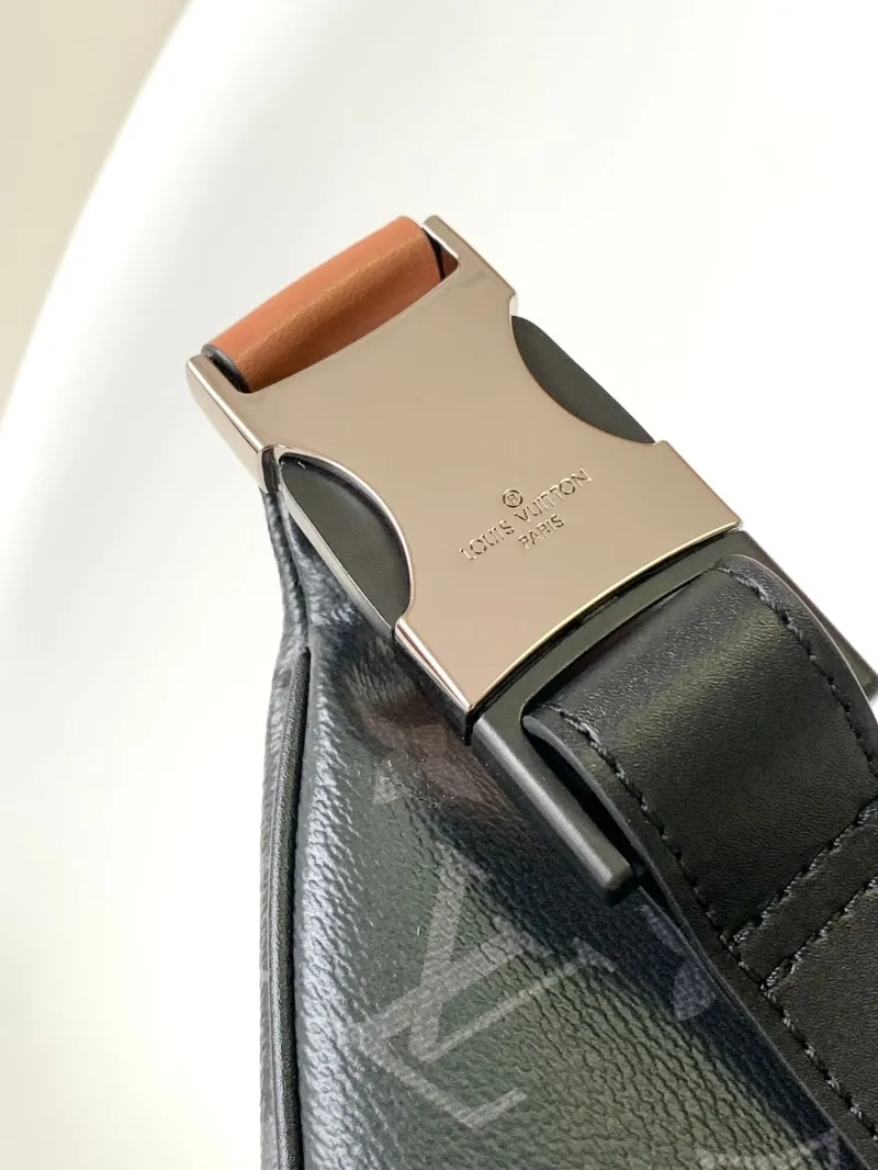 LV Waist & Chest Packs-104 - Image 6