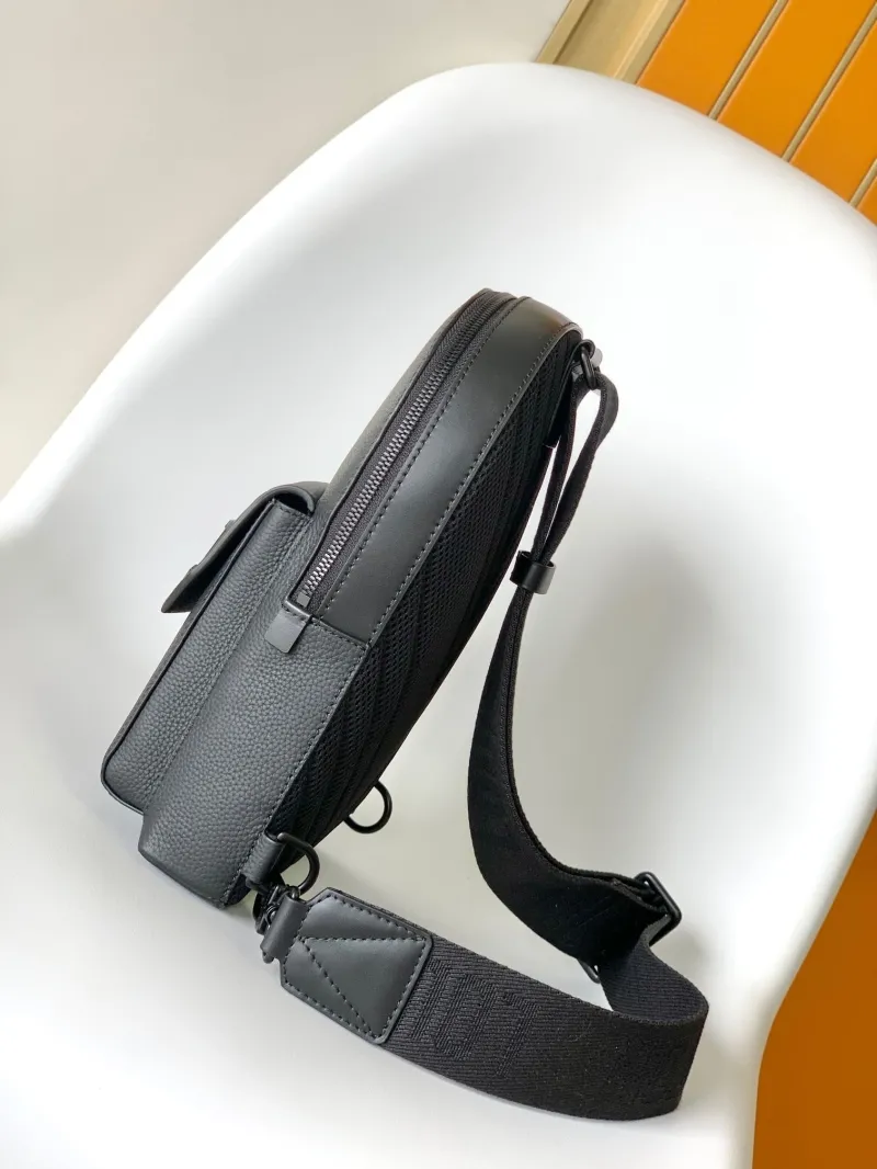 Alternative view of LV Waist & Chest Packs-116