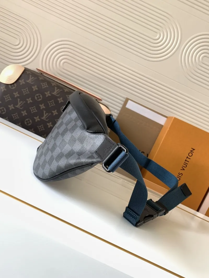 Alternative view of LV Waist & Chest Packs-136