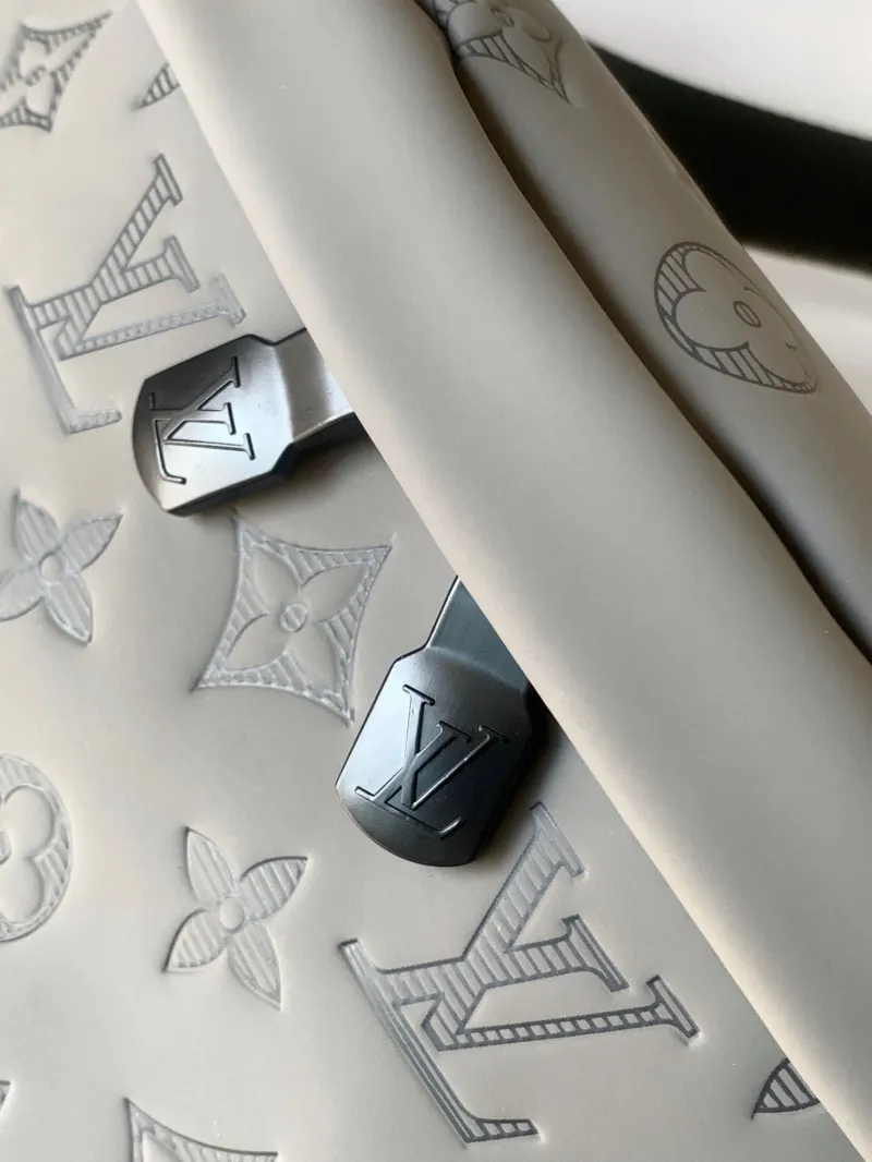 LV Waist & Chest Packs-138 - Image 6