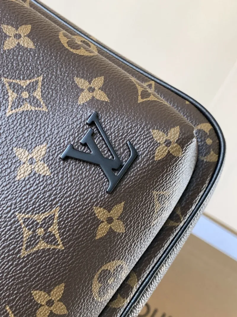 LV Waist & Chest Packs-141 - Image 5