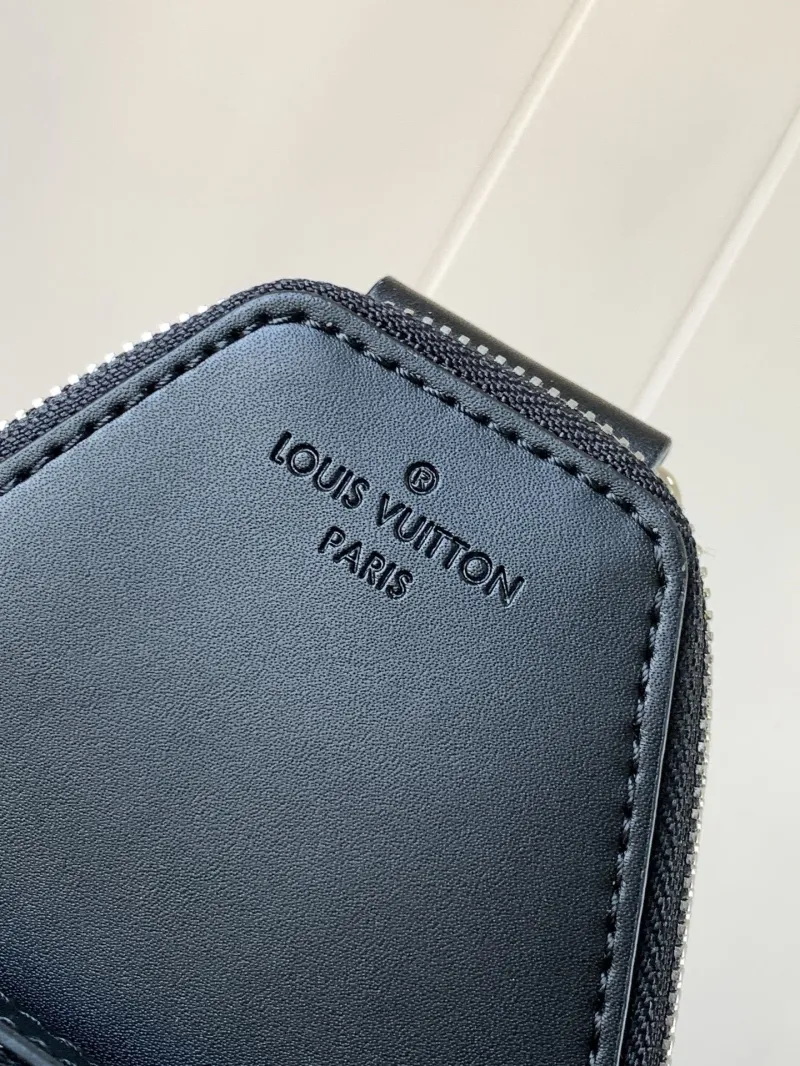 LV Waist & Chest Packs-145 - Image 6