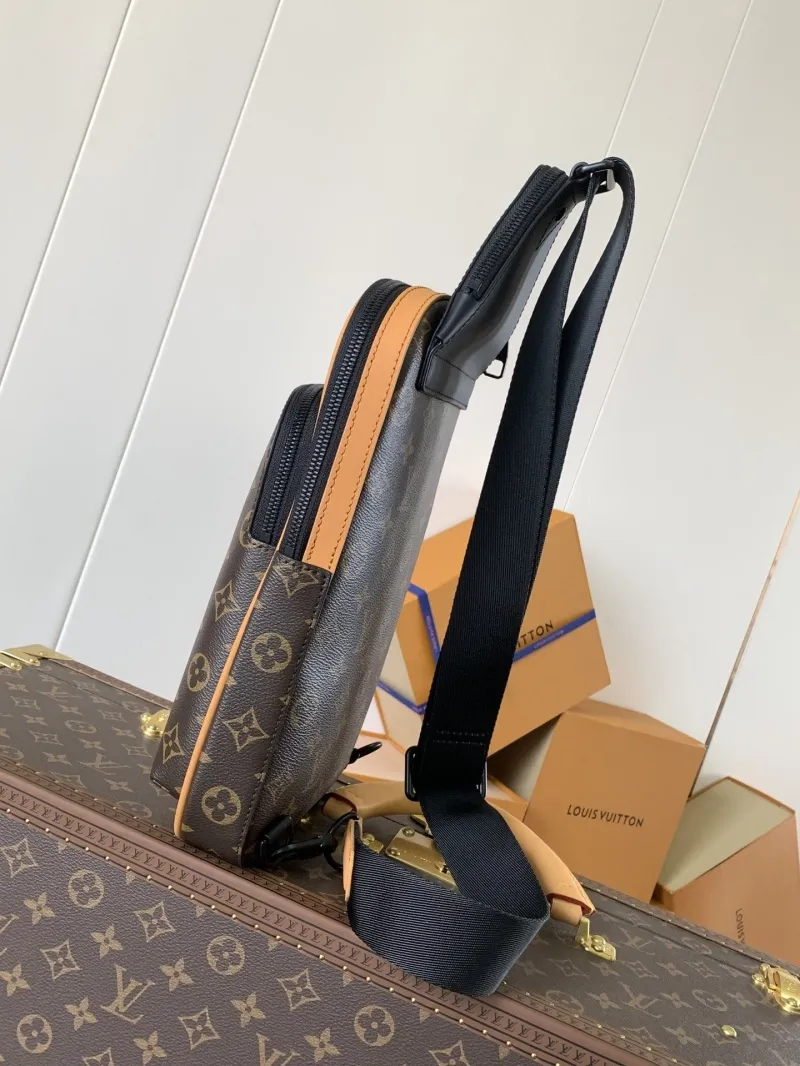 Alternative view of LV Waist & Chest Packs-162