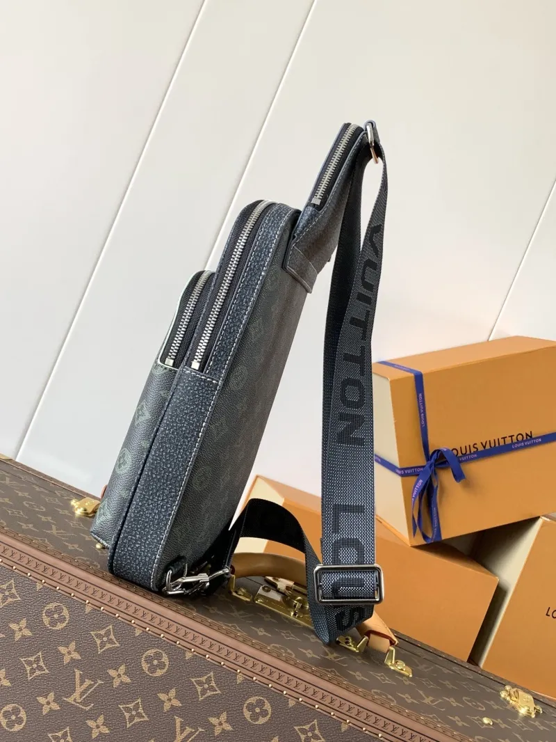 Alternative view of LV Waist & Chest Packs-164