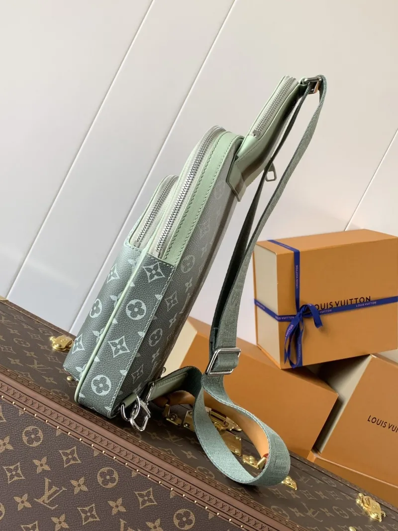Alternative view of LV Waist & Chest Packs-165