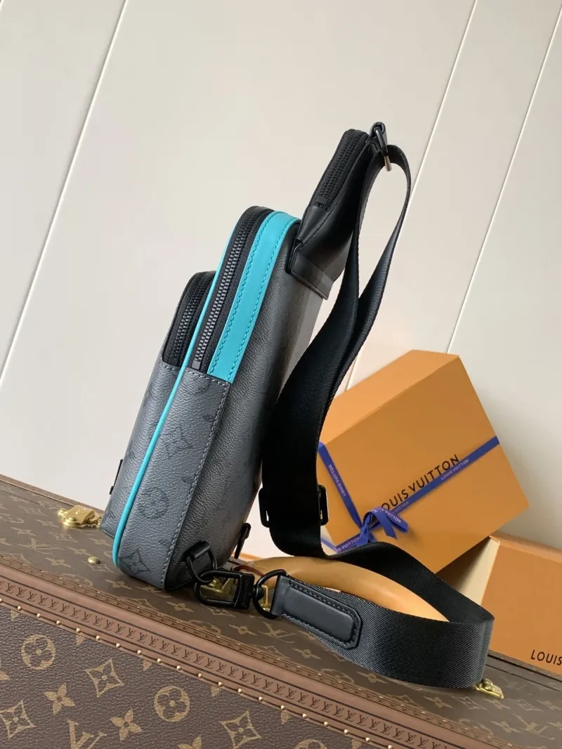 Alternative view of LV Waist & Chest Packs-170
