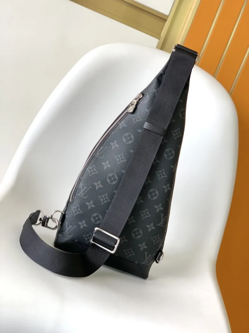 Alternative view of LV Waist & Chest Packs-172