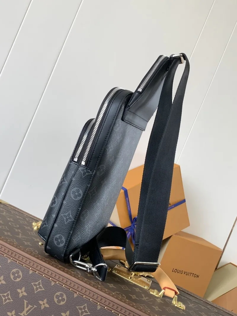 Alternative view of LV Waist & Chest Packs-175