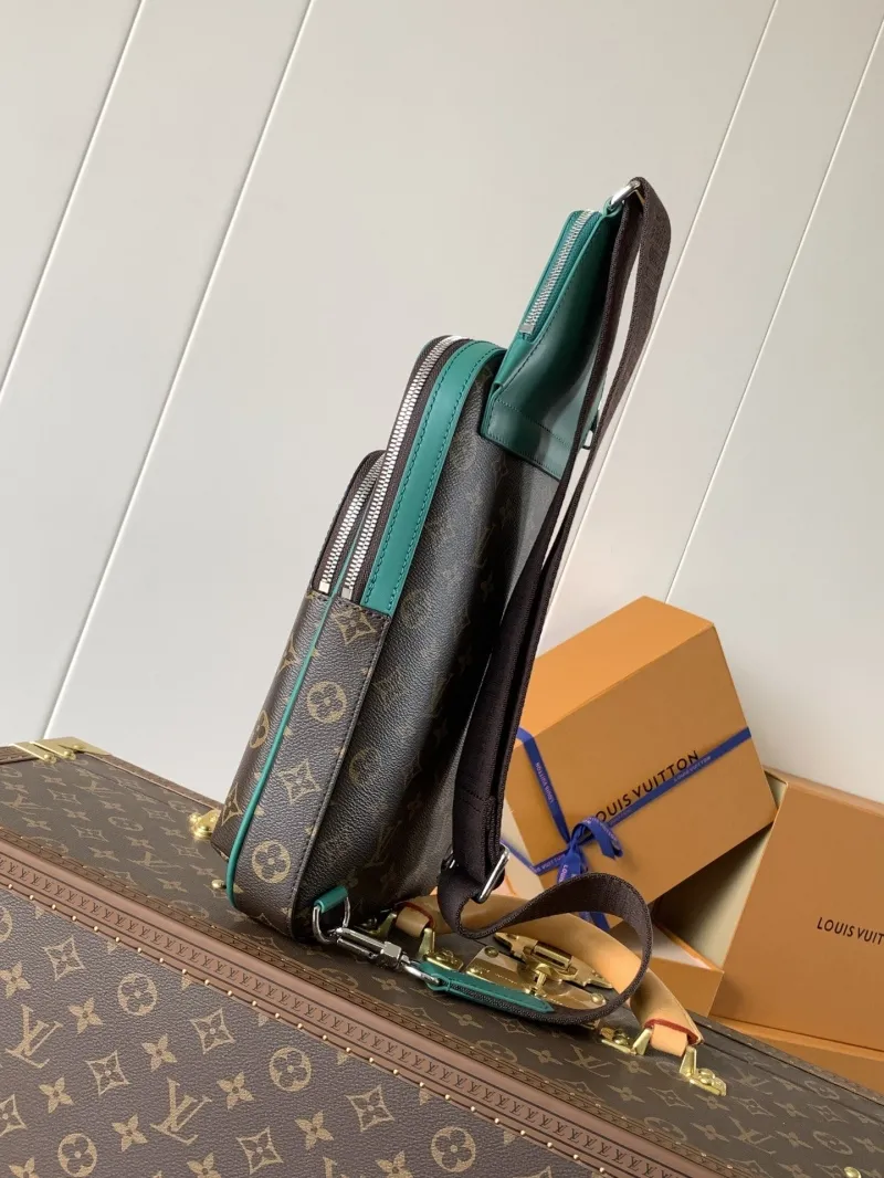 Alternative view of LV Waist & Chest Packs-181