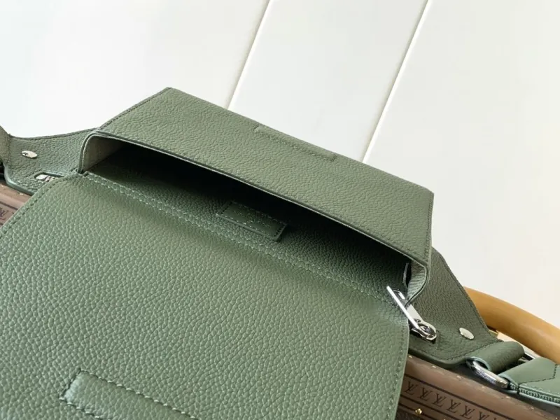 LV Waist & Chest Packs-188 - Image 8