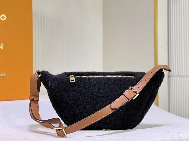 LV Waist & Chest Packs-201 - Image 6