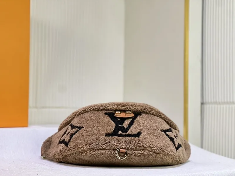 LV Waist & Chest Packs-203 - Image 7