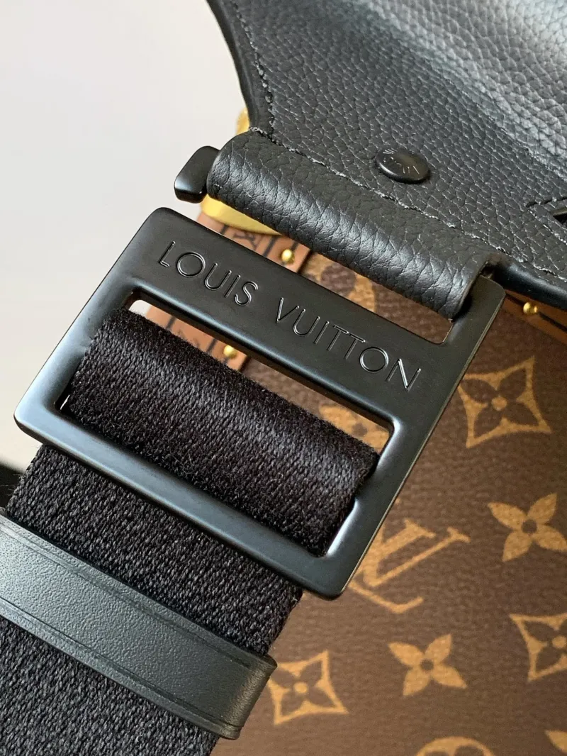 LV Waist & Chest Packs-213 - Image 6