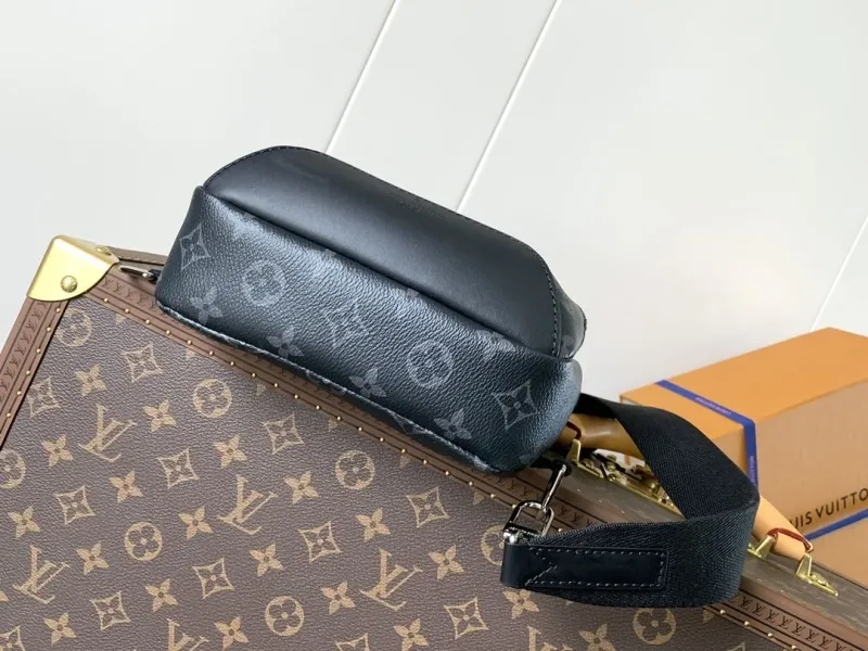 LV Waist & Chest Packs-220 - Image 4