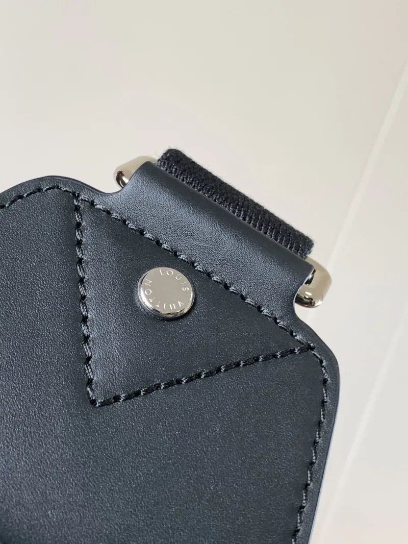 LV Waist & Chest Packs-220 - Image 6