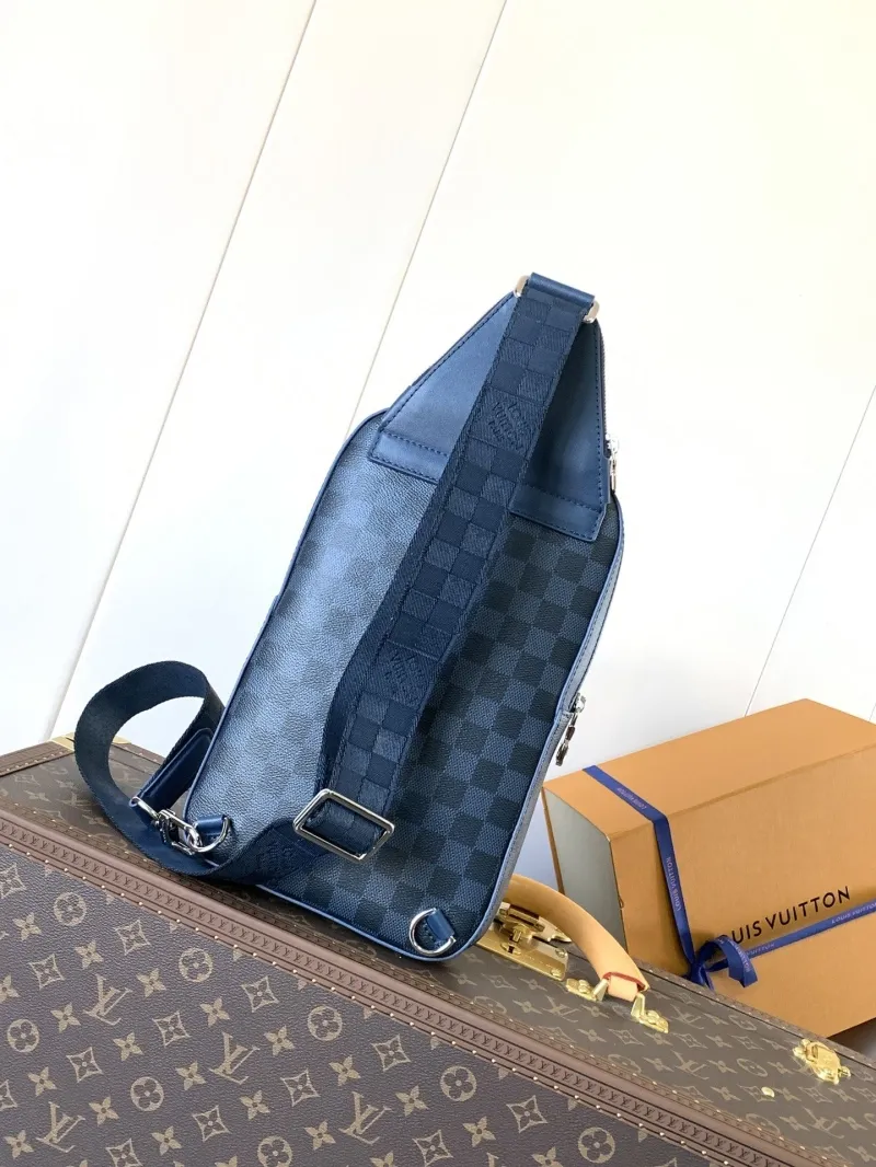 Alternative view of LV Waist & Chest Packs-222
