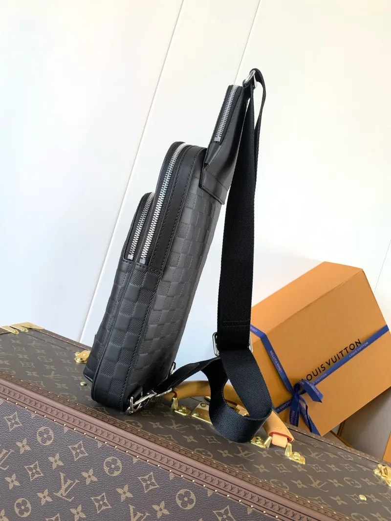 Alternative view of LV Waist & Chest Packs-226