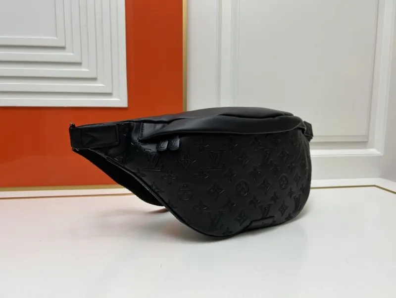 Alternative view of LV Waist & Chest Packs-237