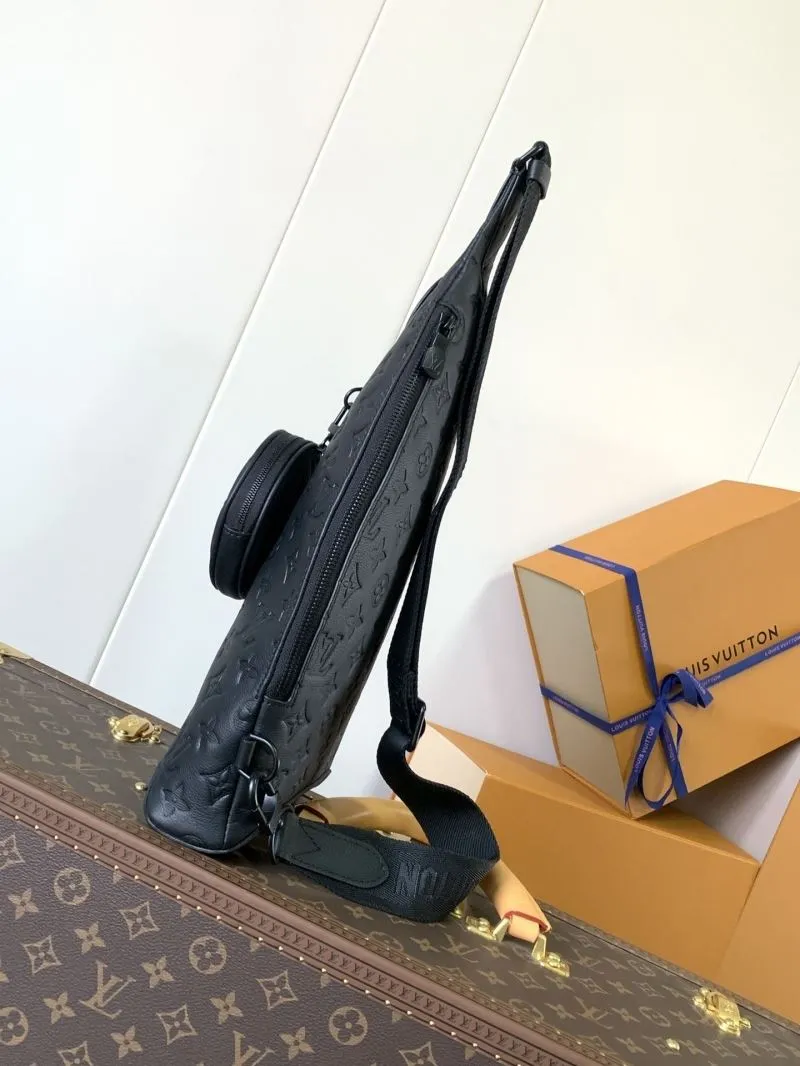 Alternative view of LV Waist & Chest Packs-249