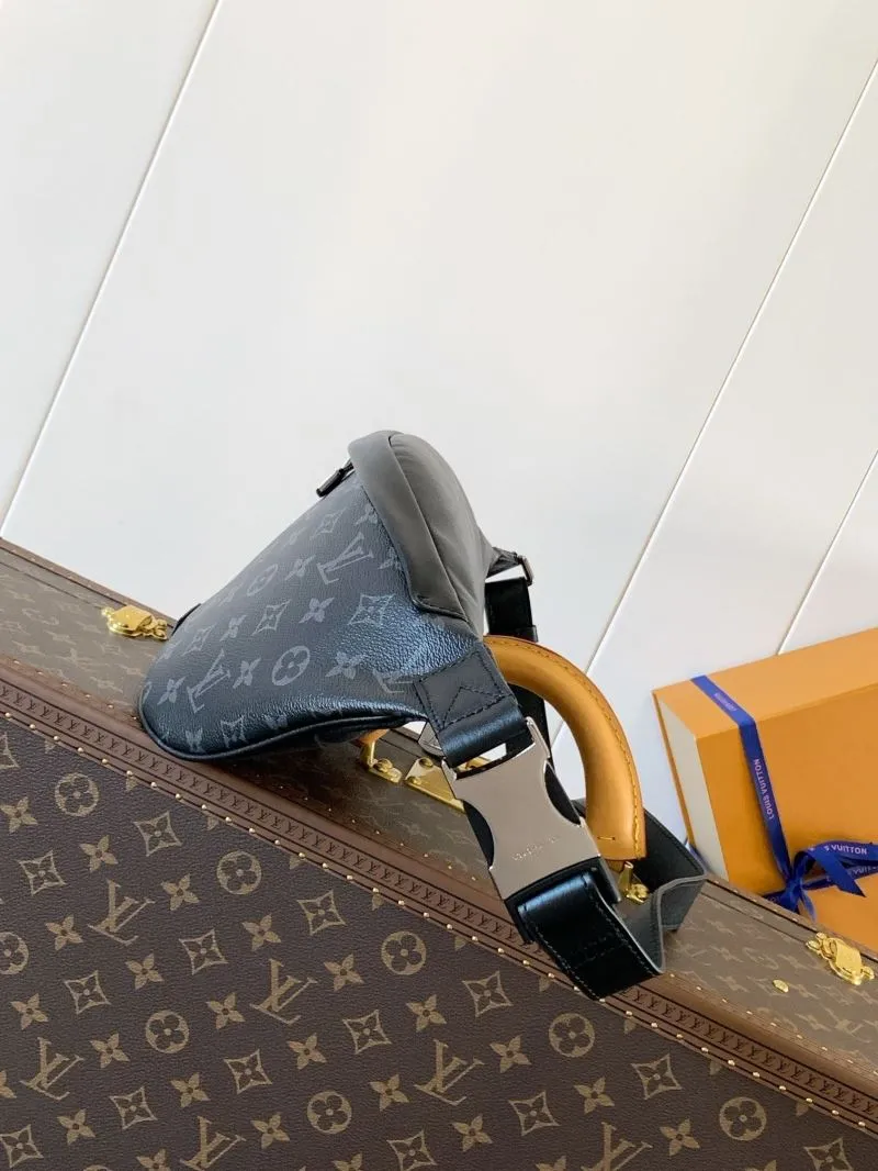 Alternative view of LV Waist & Chest Packs-257