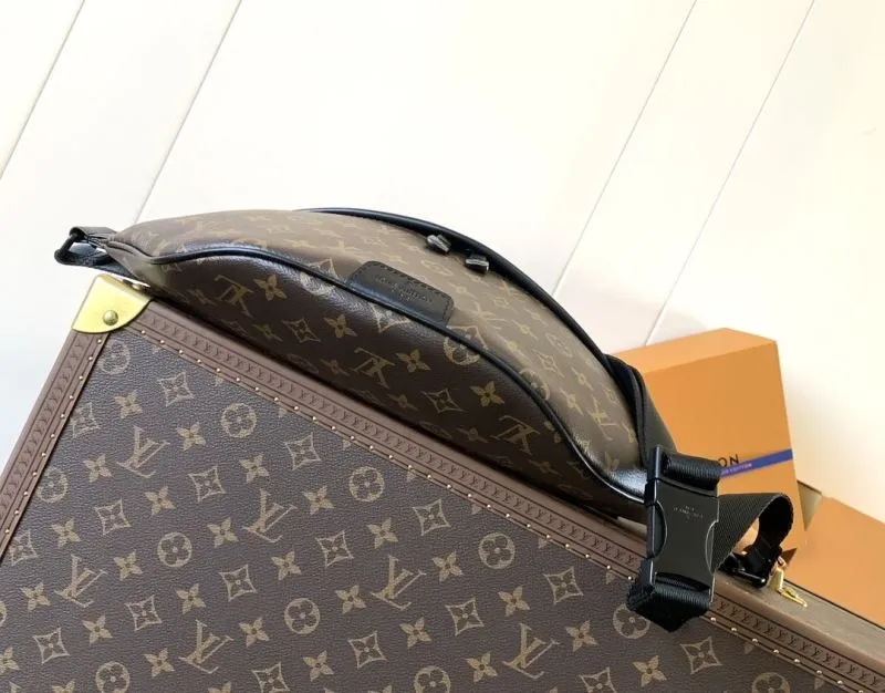 LV Waist & Chest Packs-258 - Image 4