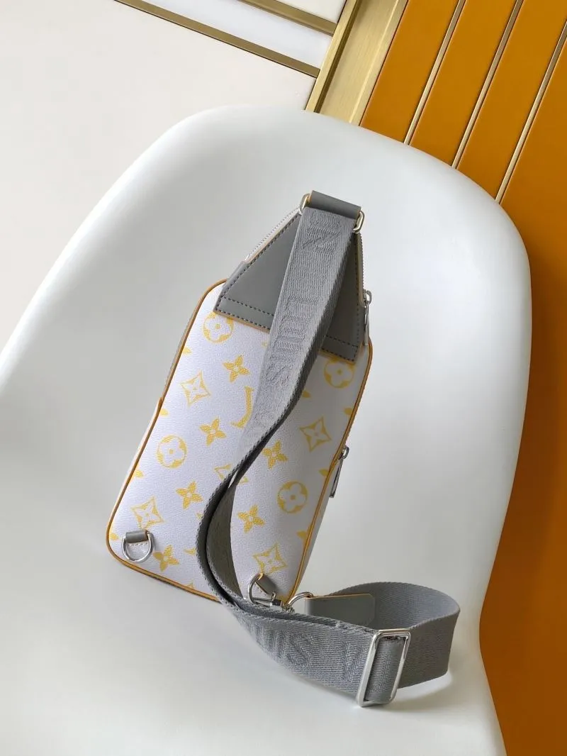Alternative view of LV Waist & Chest Packs-259