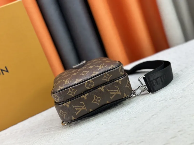 LV Waist & Chest Packs-290 - Image 5