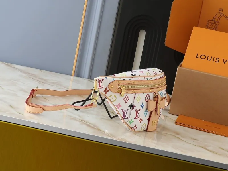 Alternative view of LV Waist & Chest Packs-297