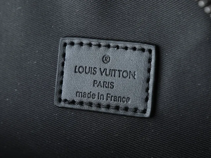 LV Waist & Chest Packs-299 - Image 8