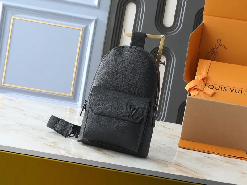 LV Waist & Chest Packs-301