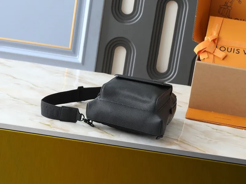 LV Waist & Chest Packs-301 - Image 4