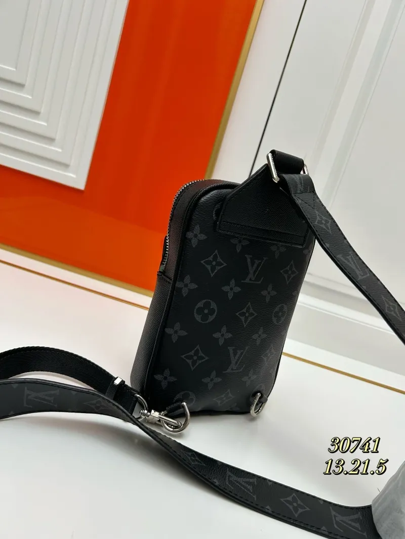 LV Waist & Chest Packs-306 - Image 4