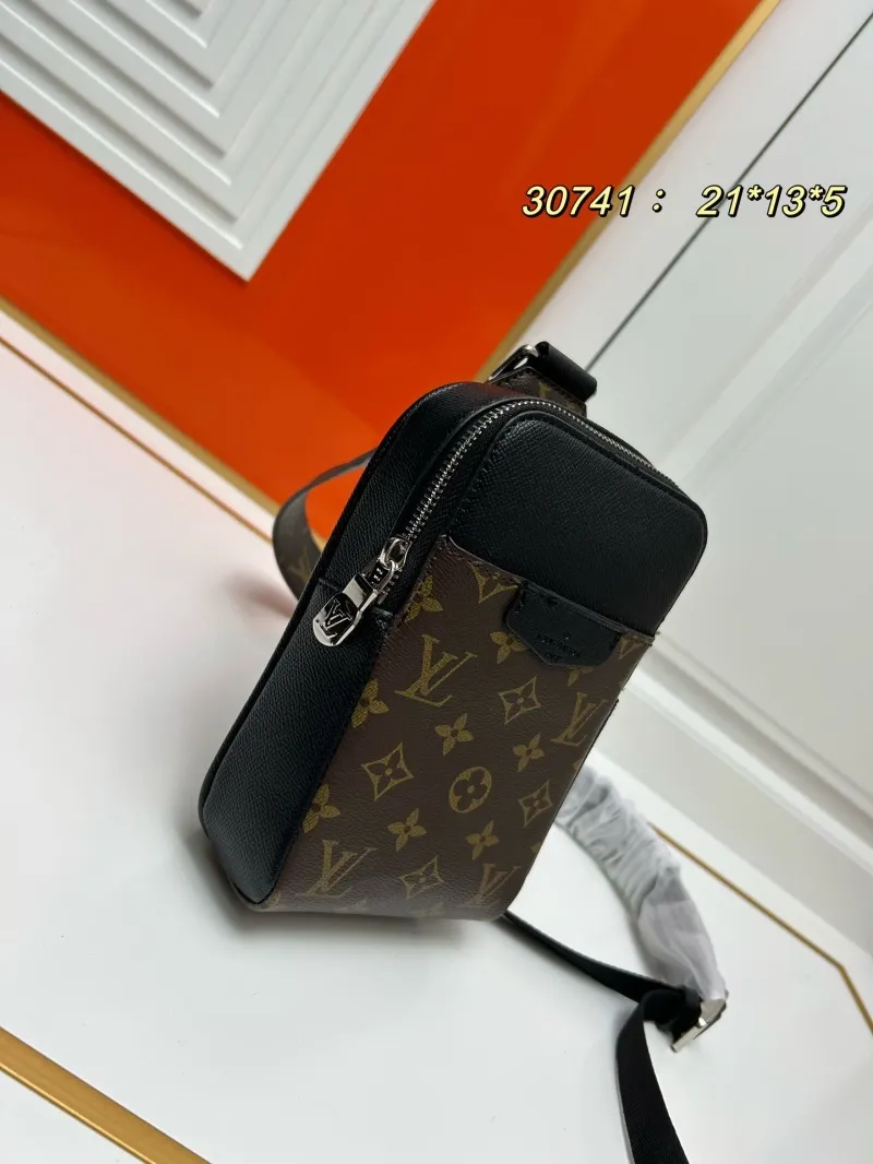 LV Waist & Chest Packs-307 - Image 3