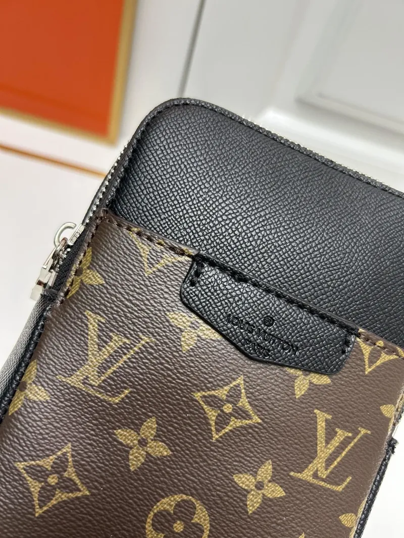 LV Waist & Chest Packs-307 - Image 4