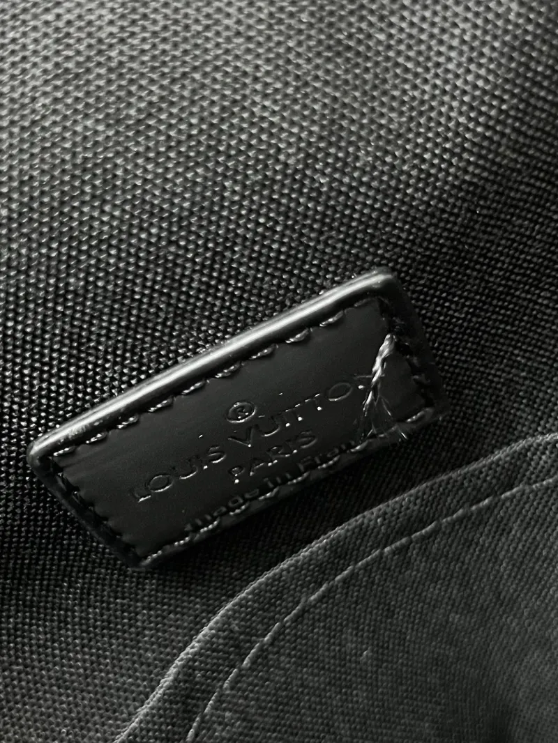Alternative view of LV Waist & Chest Packs-308