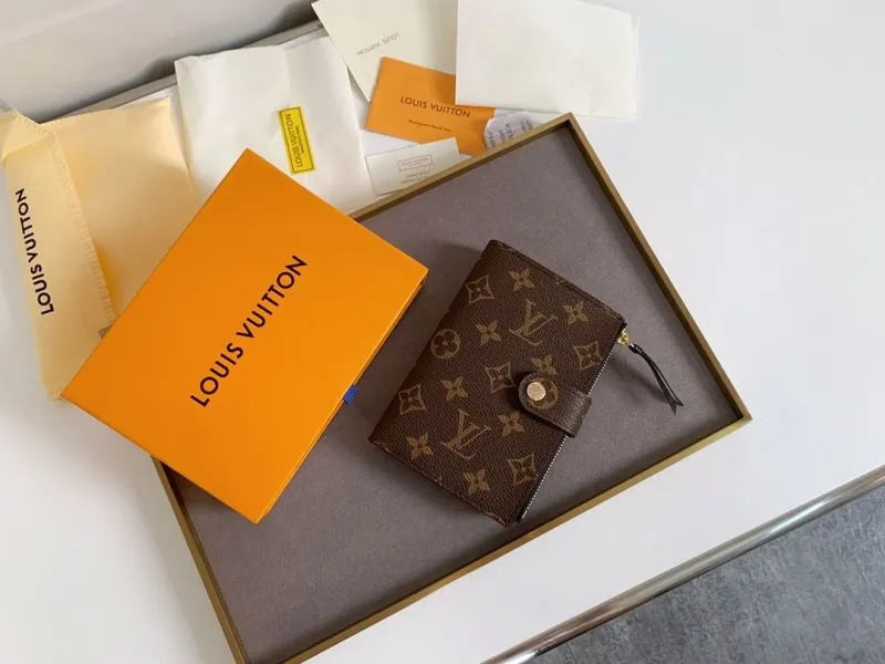 LV Wallets-1