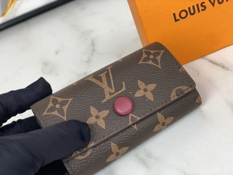 LV Wallets-2 - Image 5
