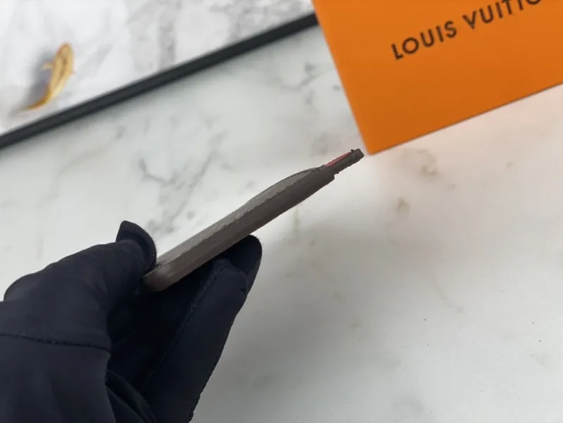 LV Wallets-3 - Image 4