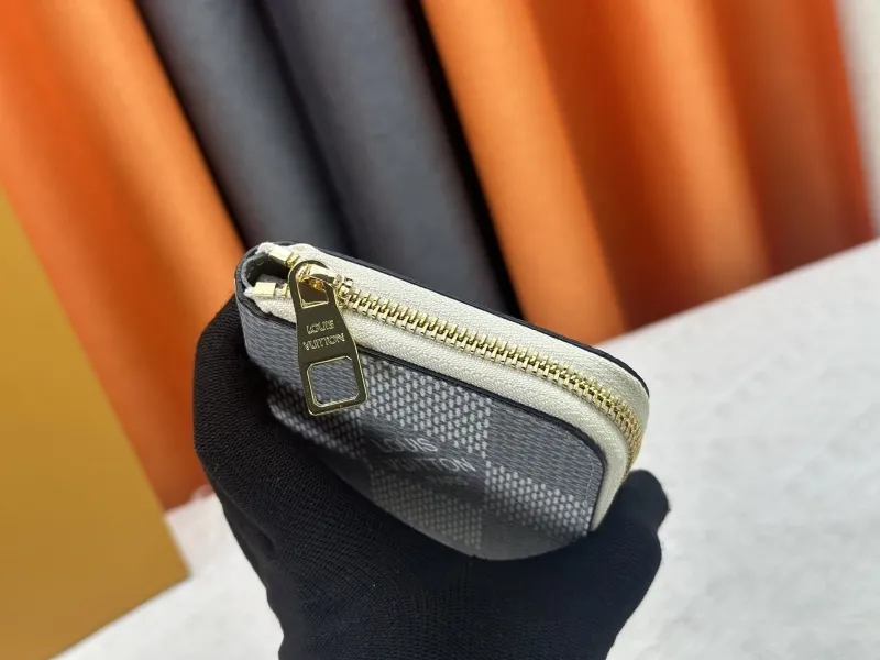 LV Wallets-4 - Image 6