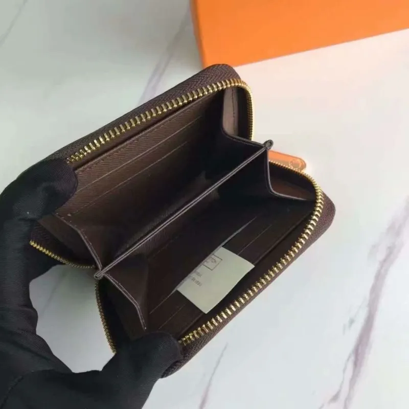 LV Wallets-9 - Image 6