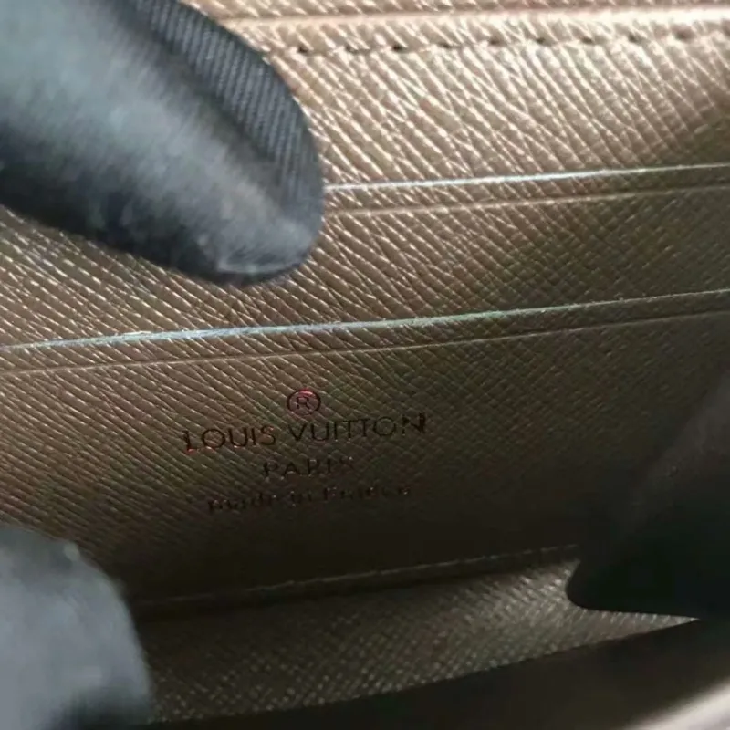 LV Wallets-9 - Image 7