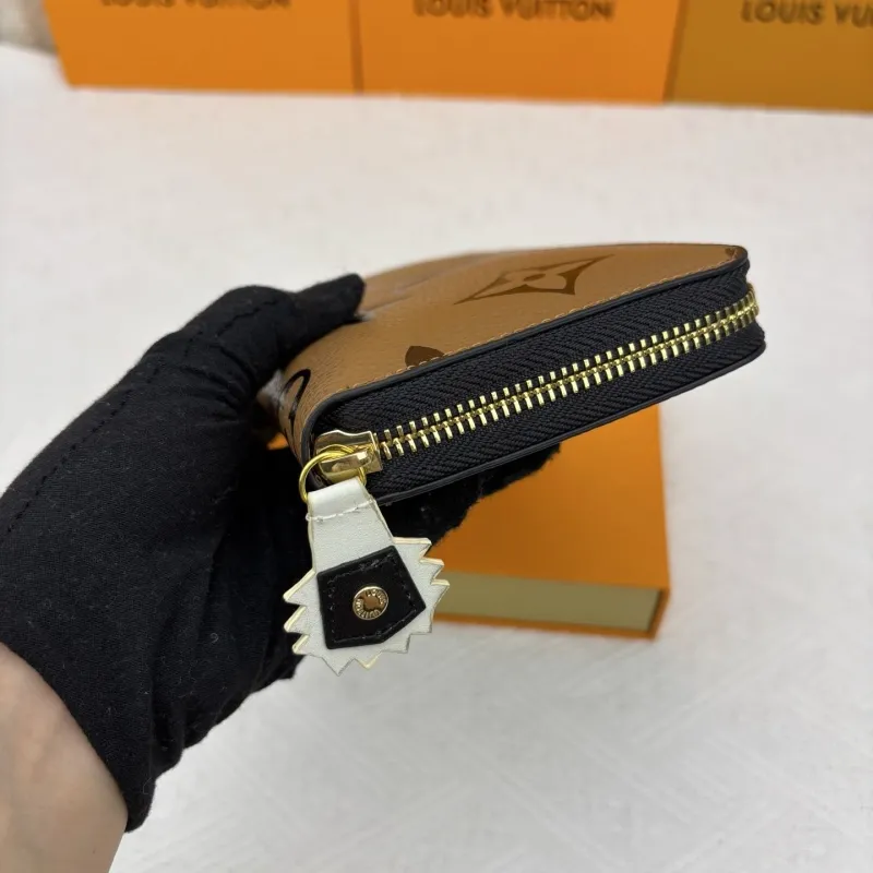 LV Wallets-10 - Image 5