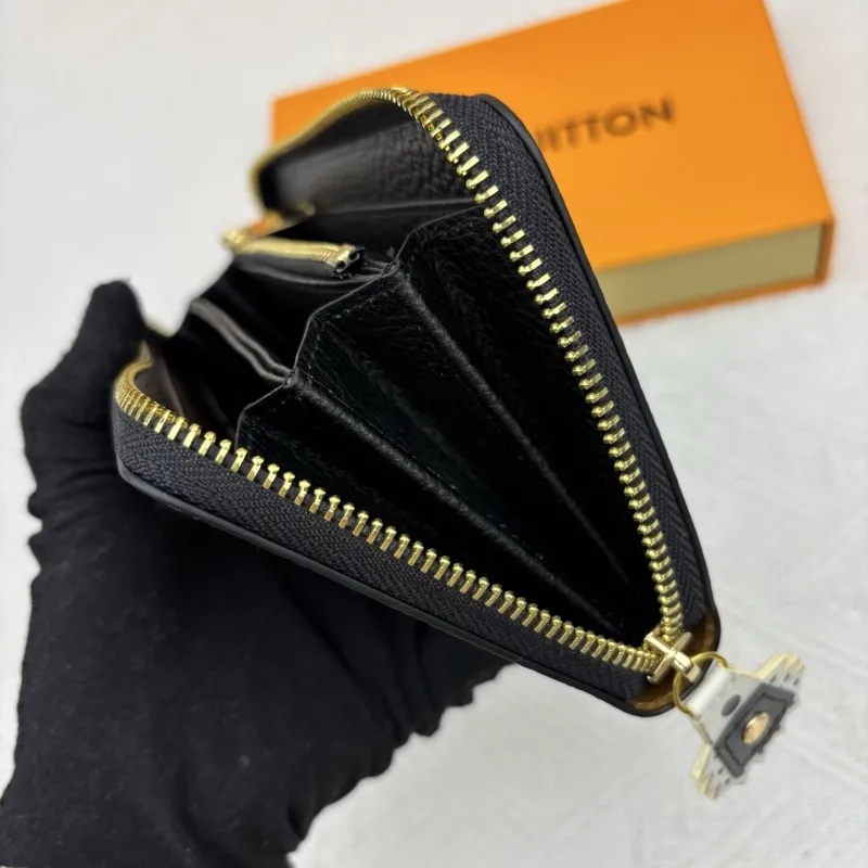 LV Wallets-10 - Image 9